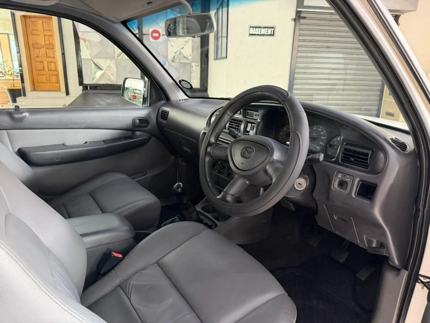 2002 Mazda B2600 2.6i Drifter, photo 12 of 15