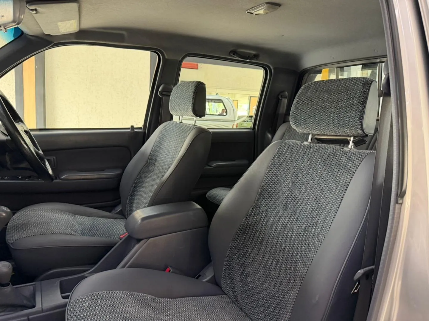 2002 Toyota Hilux 2700i Double Cab 4x4 Raider, photo 12 of 14
