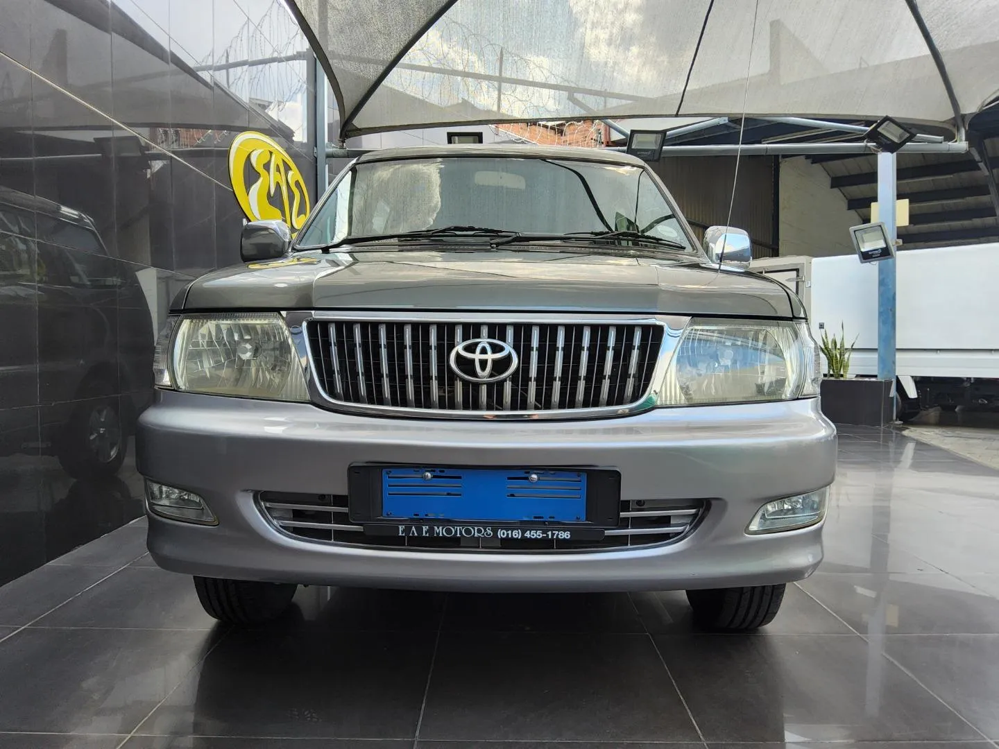2004 Toyota Condor 2400i TX, photo 4 of 7