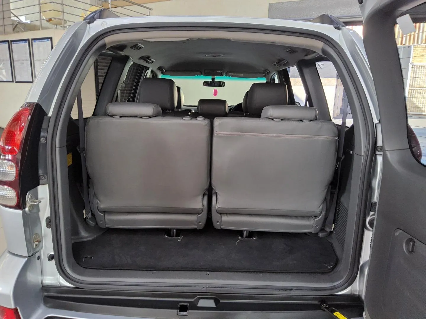 2006 Toyota Land Cruiser Prado 4.0 VX, photo 9 of 16