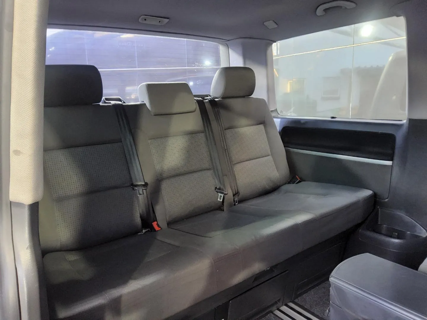 2006 Volkswagen Caravelle 2.5TDI Auto, photo 7 of 8