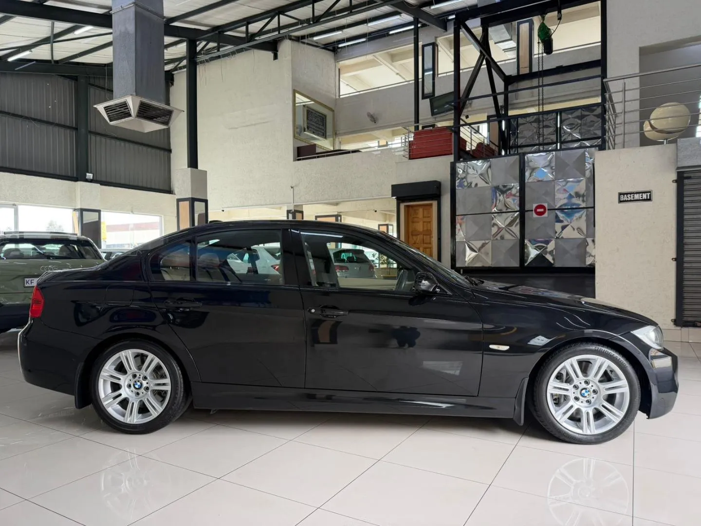 2007 BMW 3 Series 335i Auto, photo 4 of 7