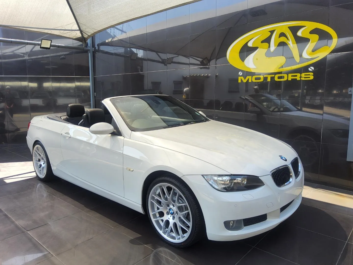 2008 BMW 3 Series 330i Convertible Auto, photo 1 of 8