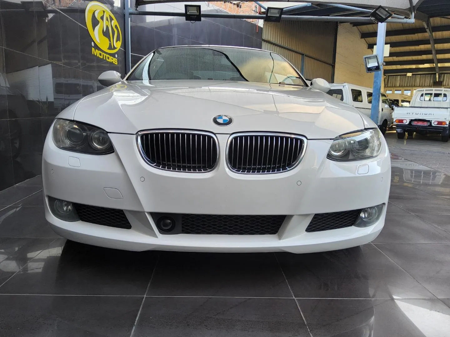 2008 BMW 3 Series 330i Convertible Auto, photo 4 of 8