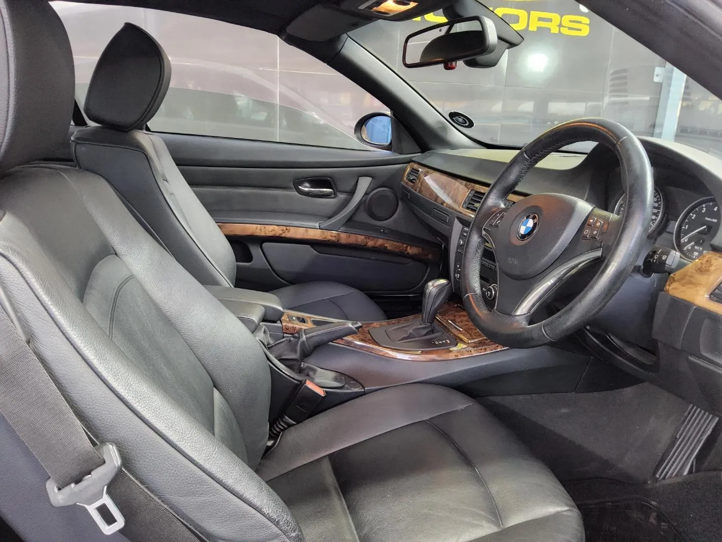 2008 BMW 3 Series 330i Convertible Auto, photo 7 of 8