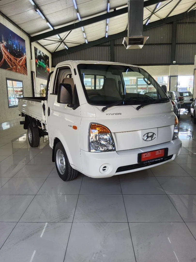 2008 Hyundai H-100 Bakkie 2.6D Tipper, photo 1 of 7