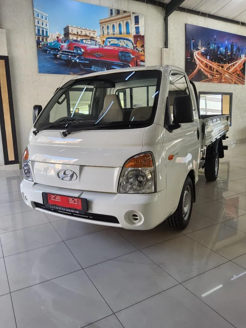 2008 Hyundai H-100 Bakkie 2.6D Tipper, photo 2 of 7