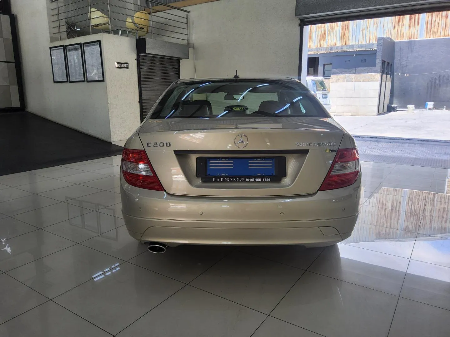 2010 Mercedes-Benz C-Class C200 Kompressor Classic Auto, photo 5 of 10