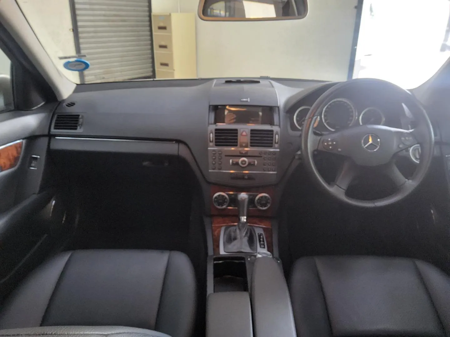 2010 Mercedes-Benz C-Class C200 Kompressor Classic Auto, photo 8 of 10
