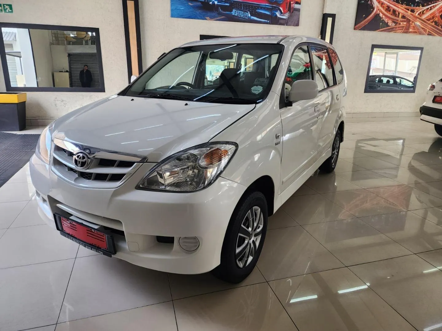 2010 Toyota Avanza 1.5 SX, photo 2 of 7