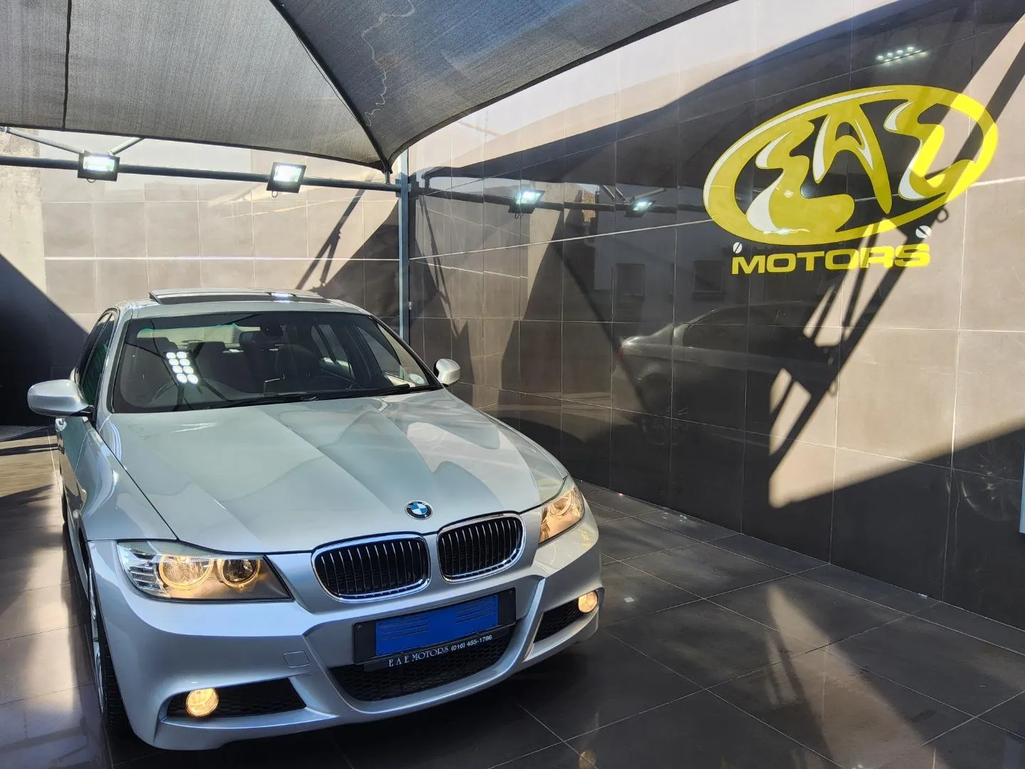 2011 BMW 3 Series 323i M Sport Auto, photo 4 of 7