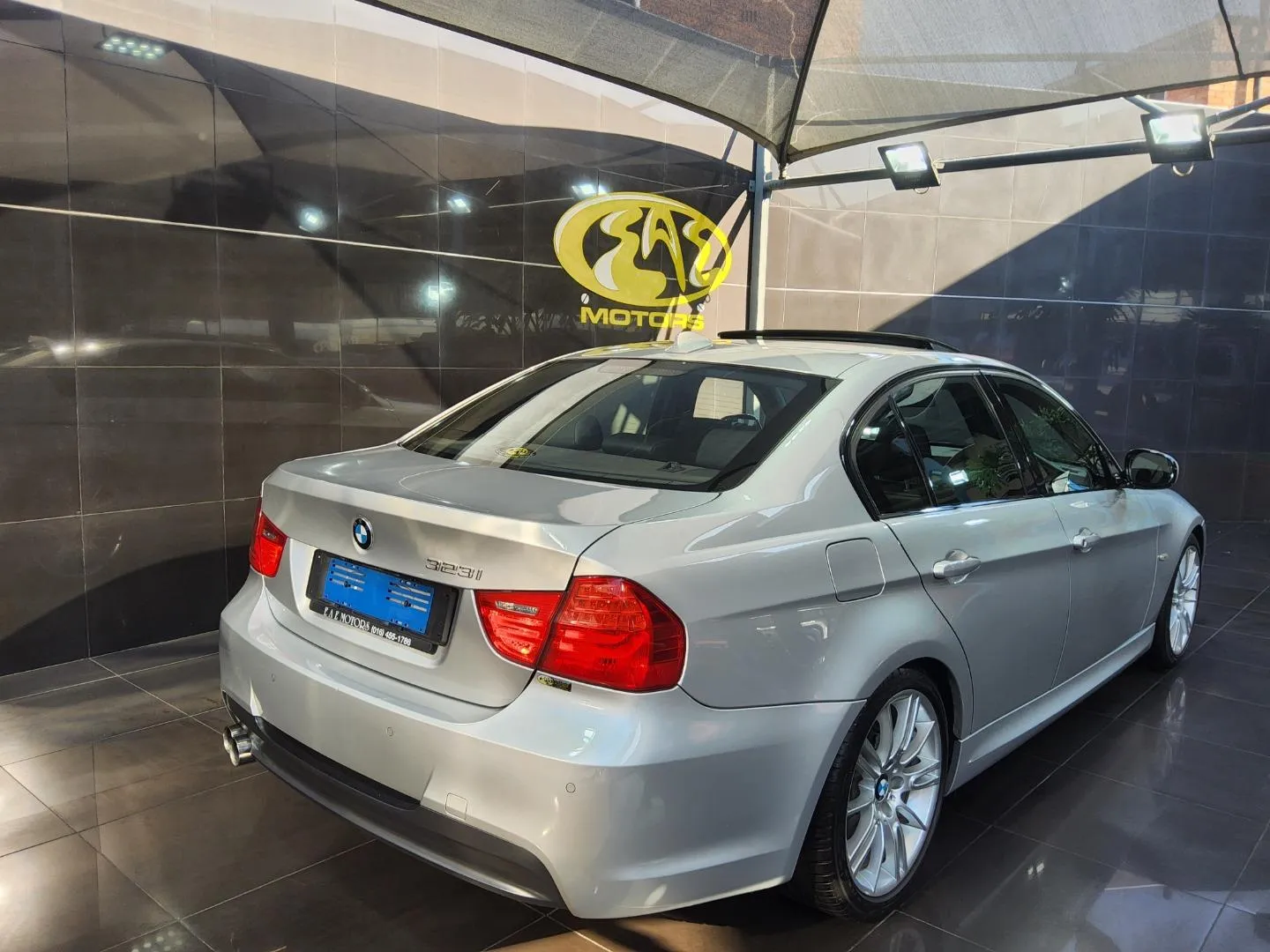 2011 BMW 3 Series 323i M Sport Auto, photo 6 of 7