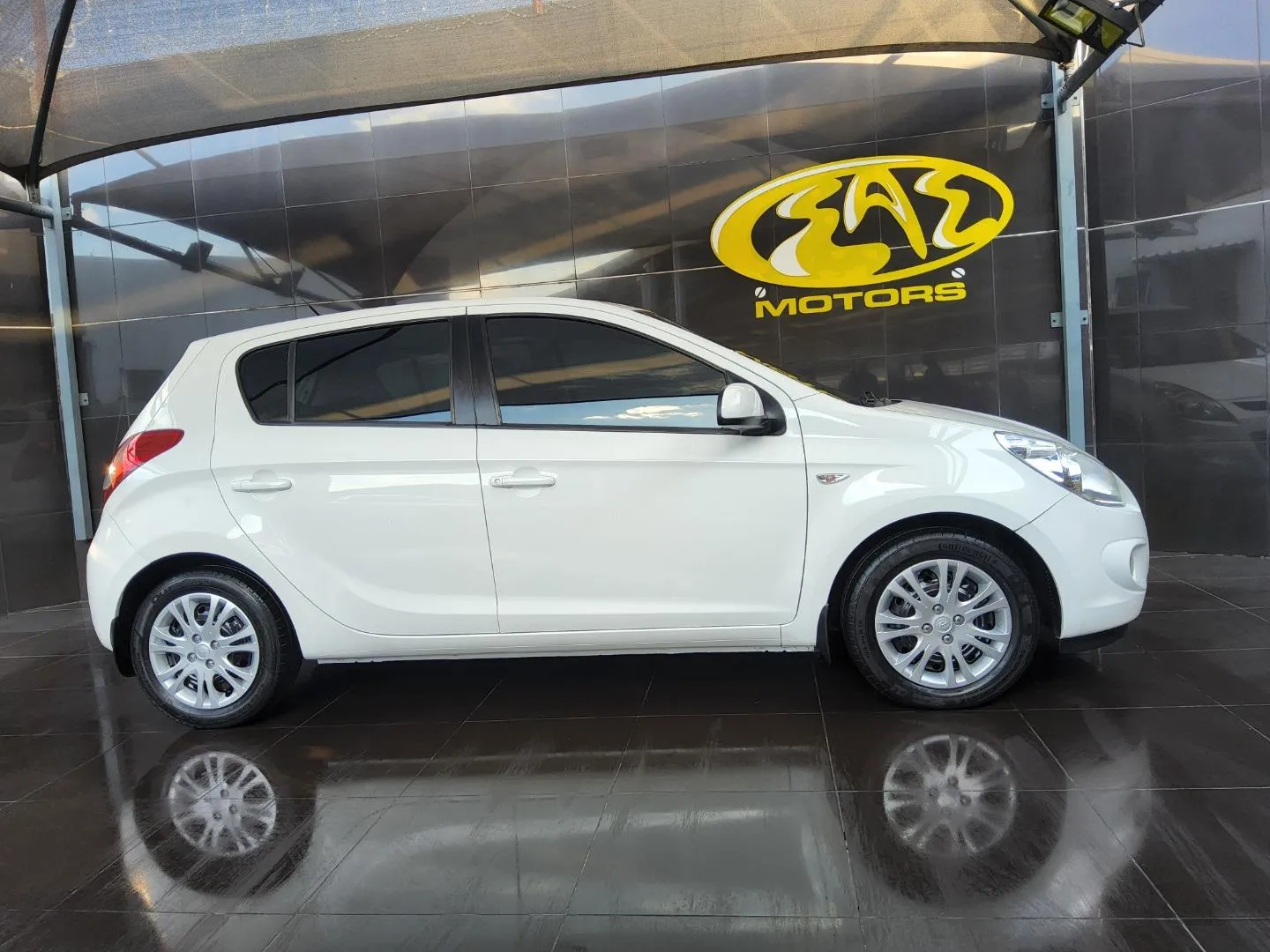 2011 Hyundai i20 1.4 GL, photo 2 of 8