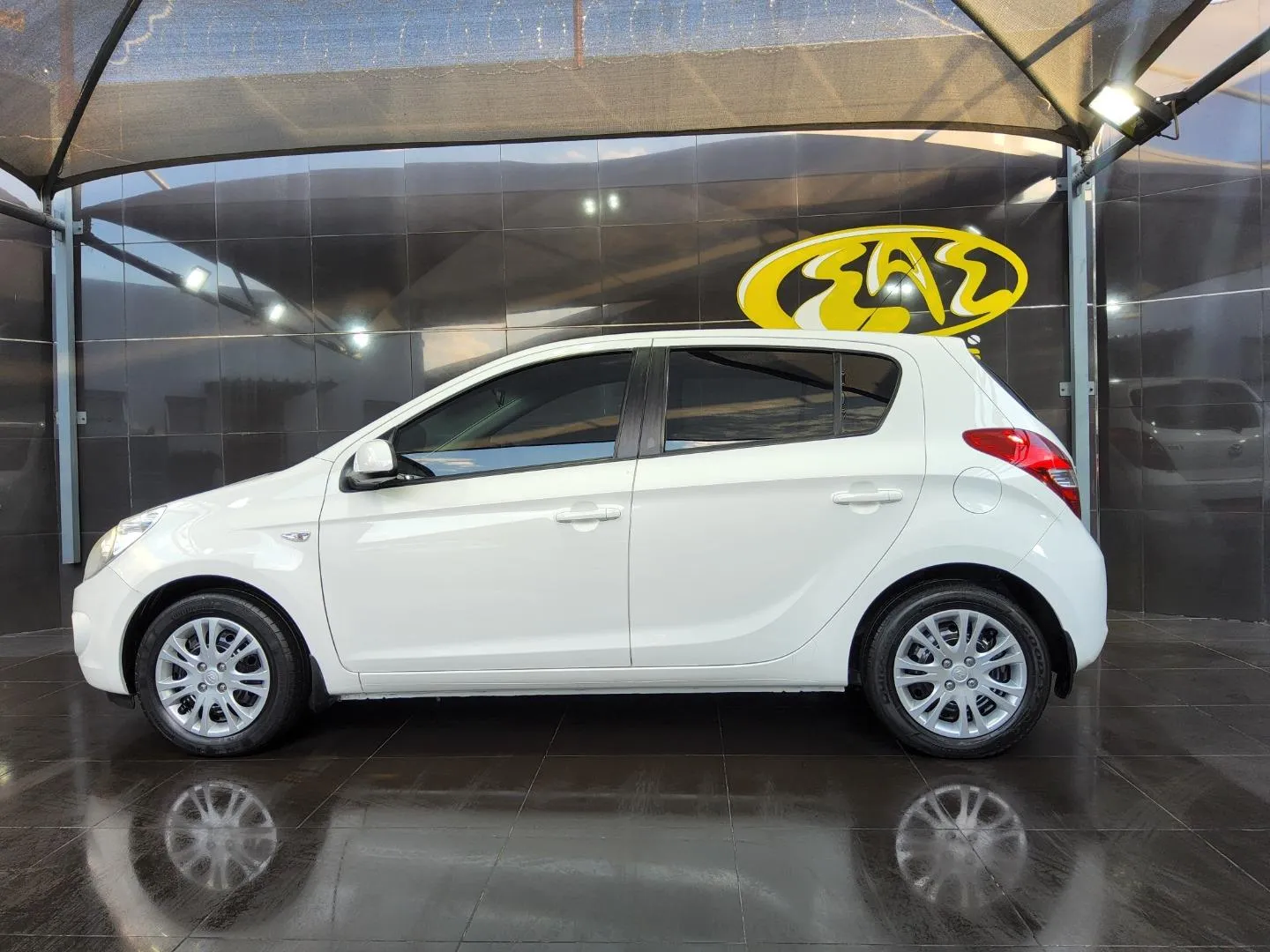 2011 Hyundai i20 1.4 GL, photo 3 of 8