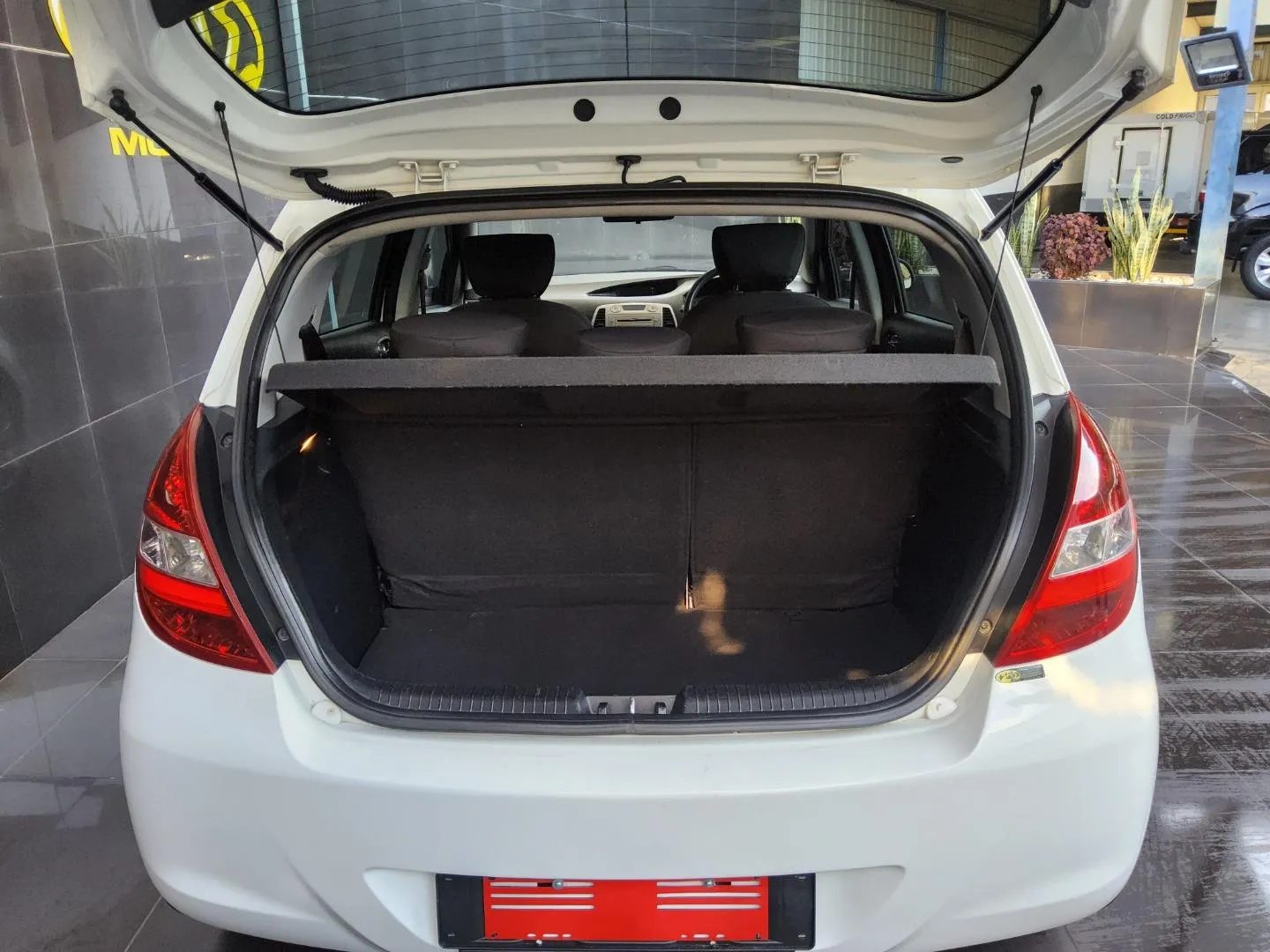 2011 Hyundai i20 1.4 GL, photo 5 of 8