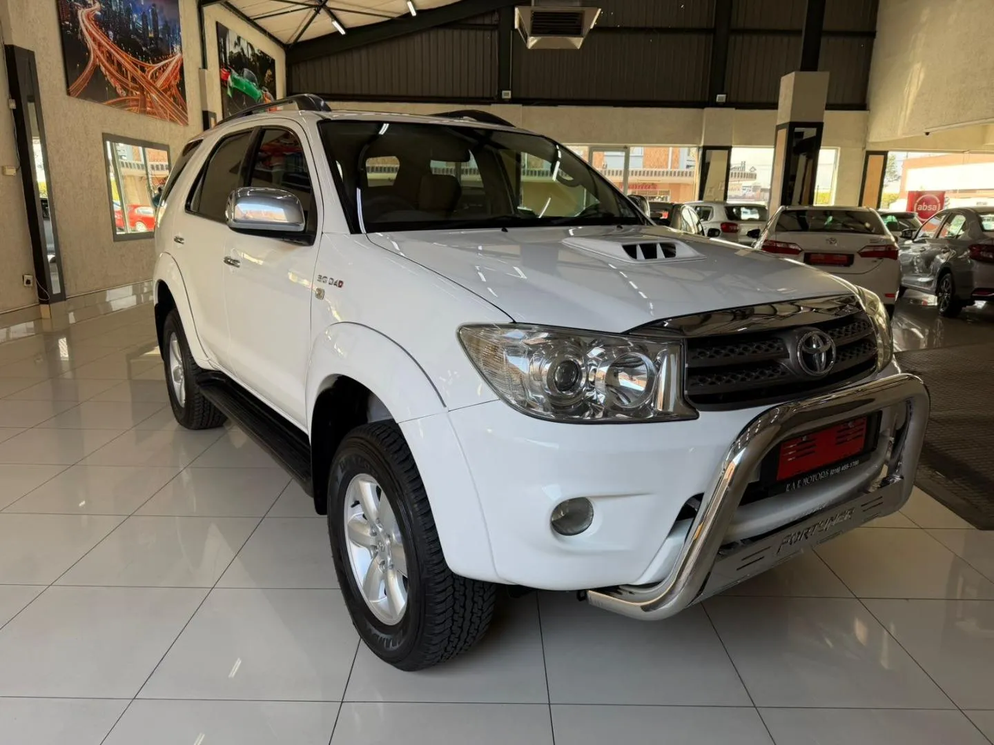 2011 Toyota Fortuner 3.0D-4D 4x4, photo 1 of 14
