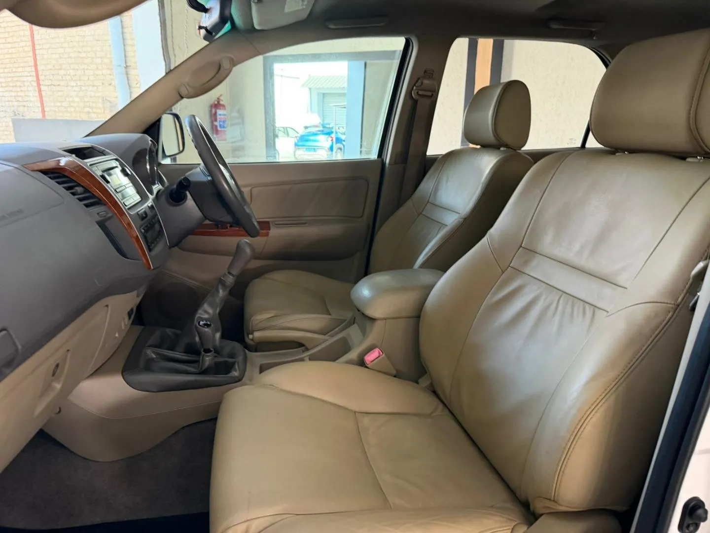 2011 Toyota Fortuner 3.0D-4D 4x4, photo 10 of 14