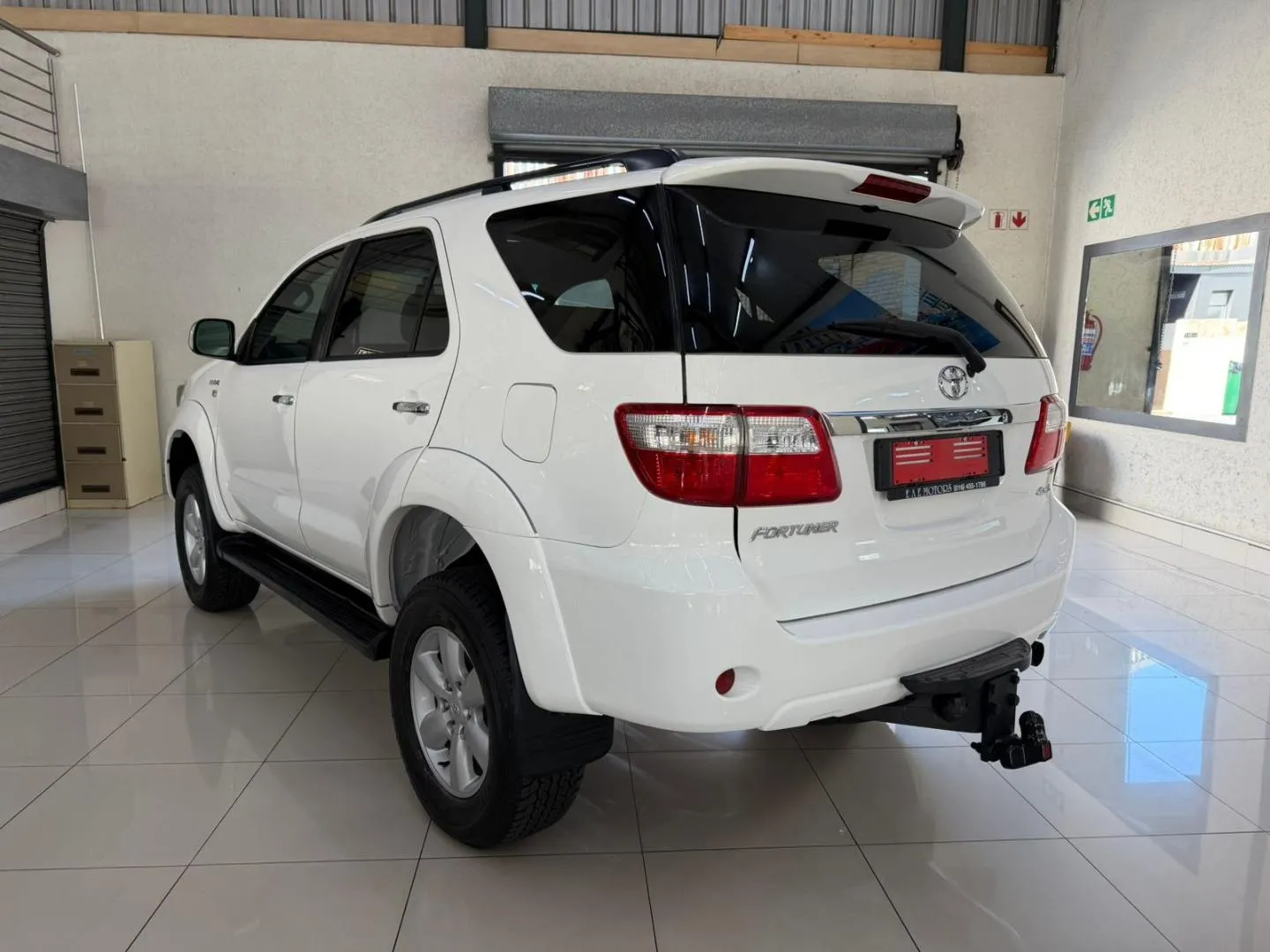 2011 Toyota Fortuner 3.0D-4D 4x4, photo 6 of 14