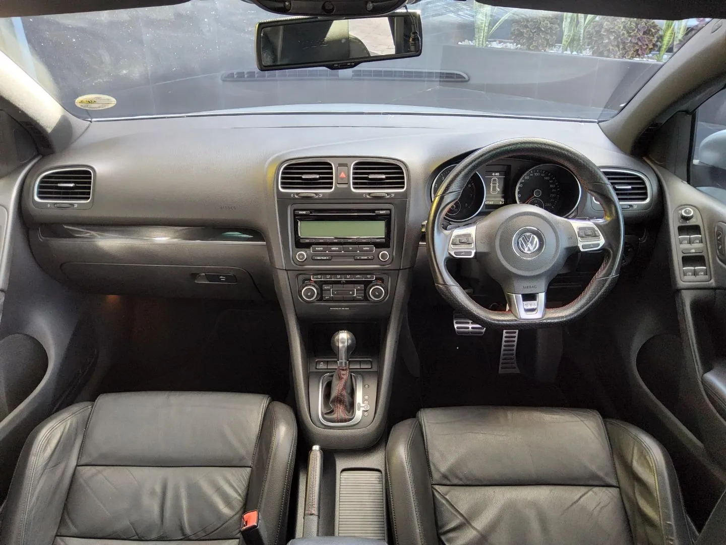 2011 Volkswagen Golf GTI Auto, photo 9 of 11
