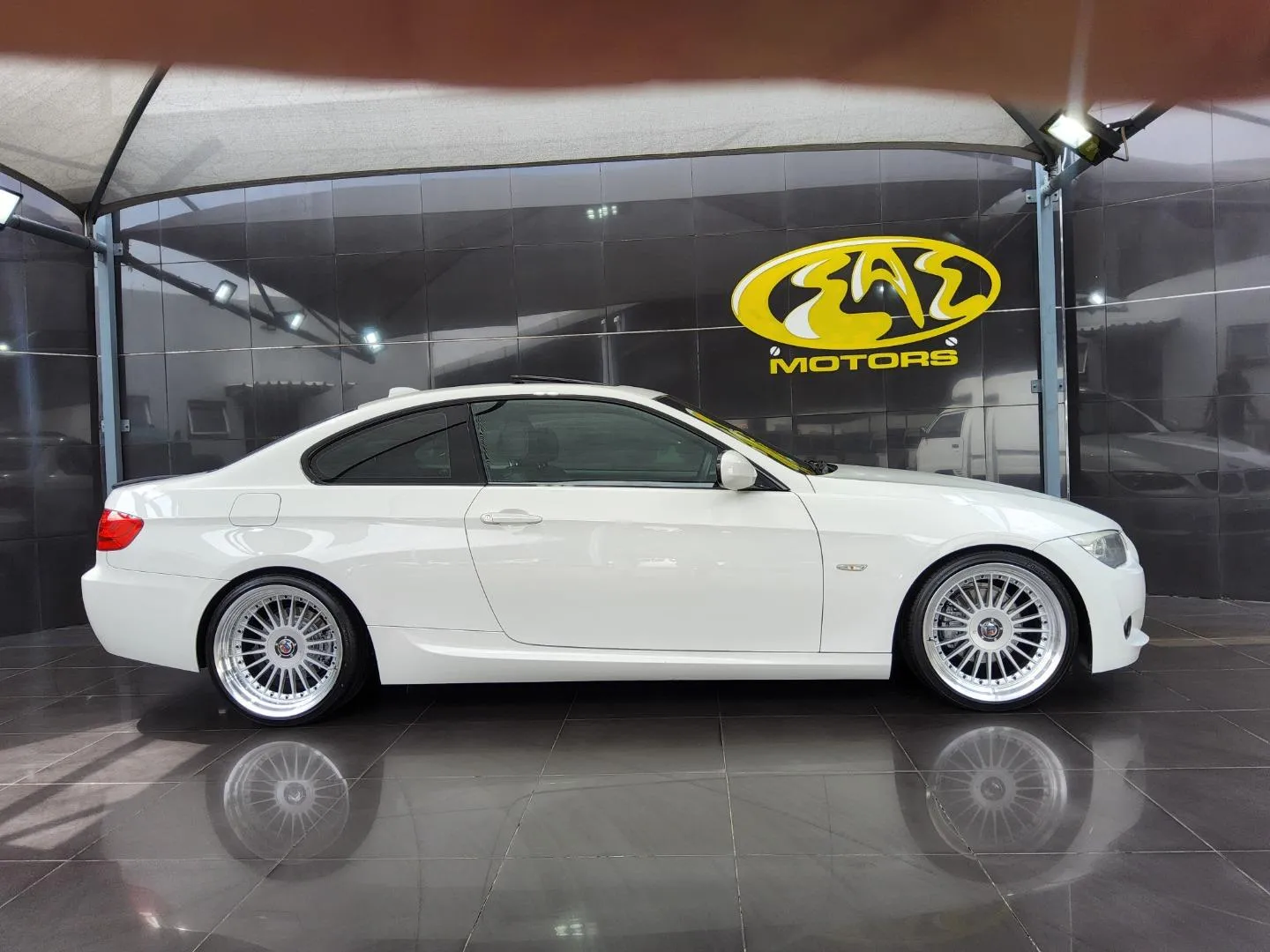 2012 BMW 3 Series 320i Coupe M Sport Auto, photo 2 of 6