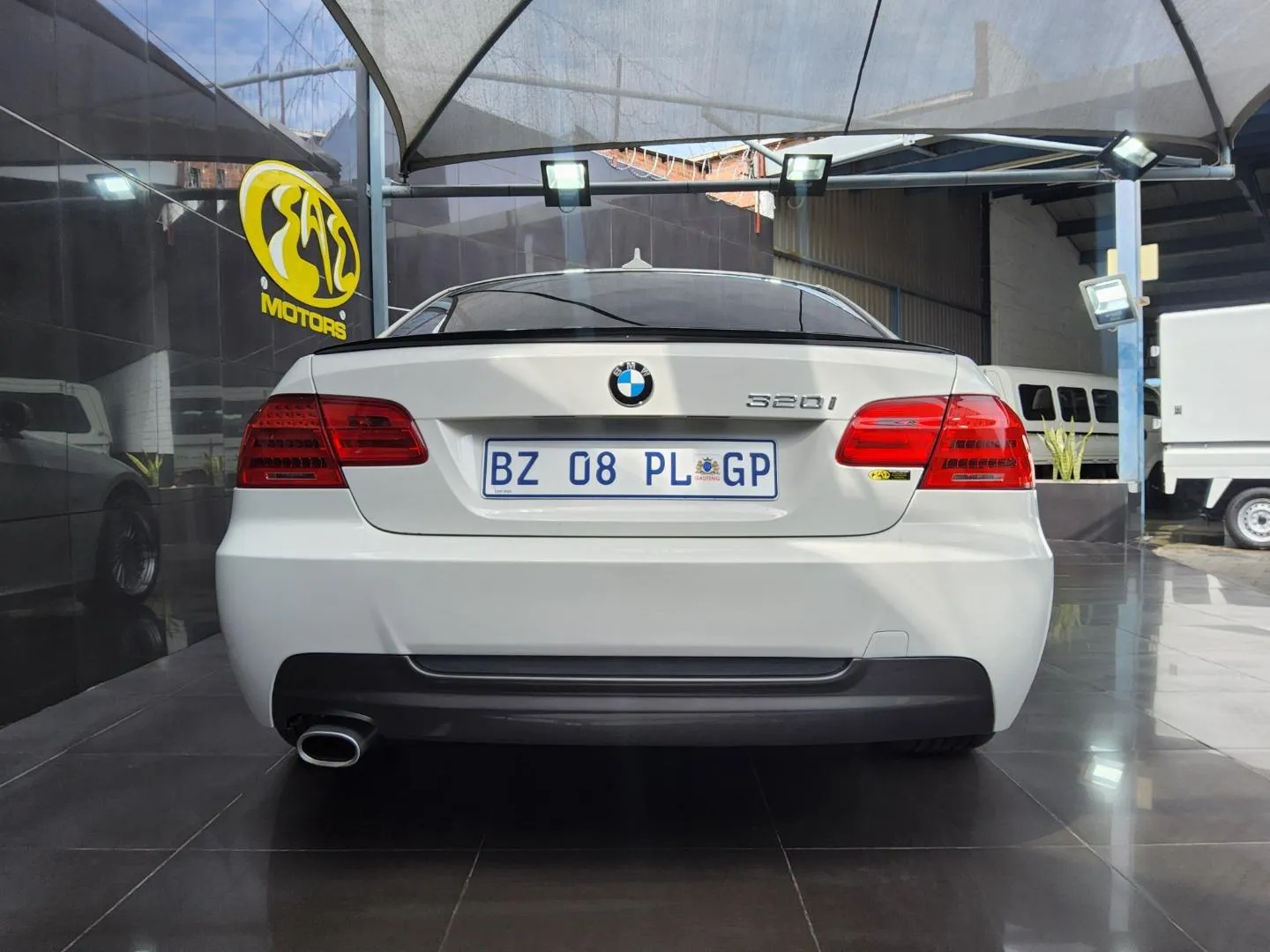 2012 BMW 3 Series 320i Coupe M Sport Auto, photo 4 of 6