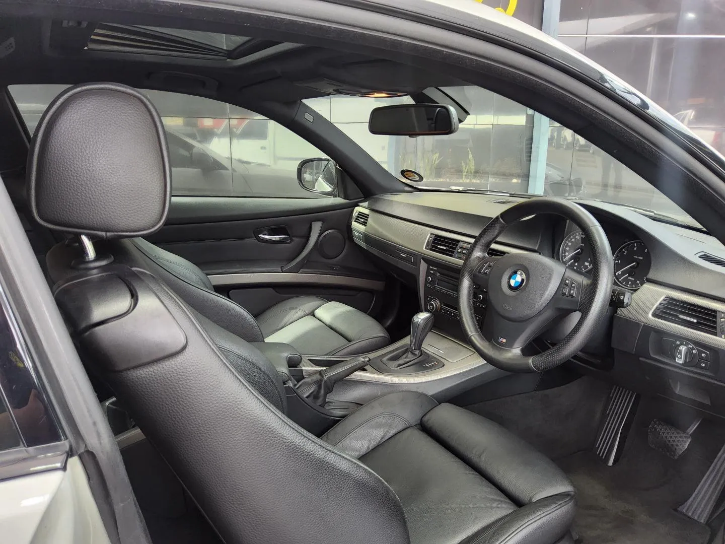2012 BMW 3 Series 320i Coupe M Sport Auto, photo 6 of 6