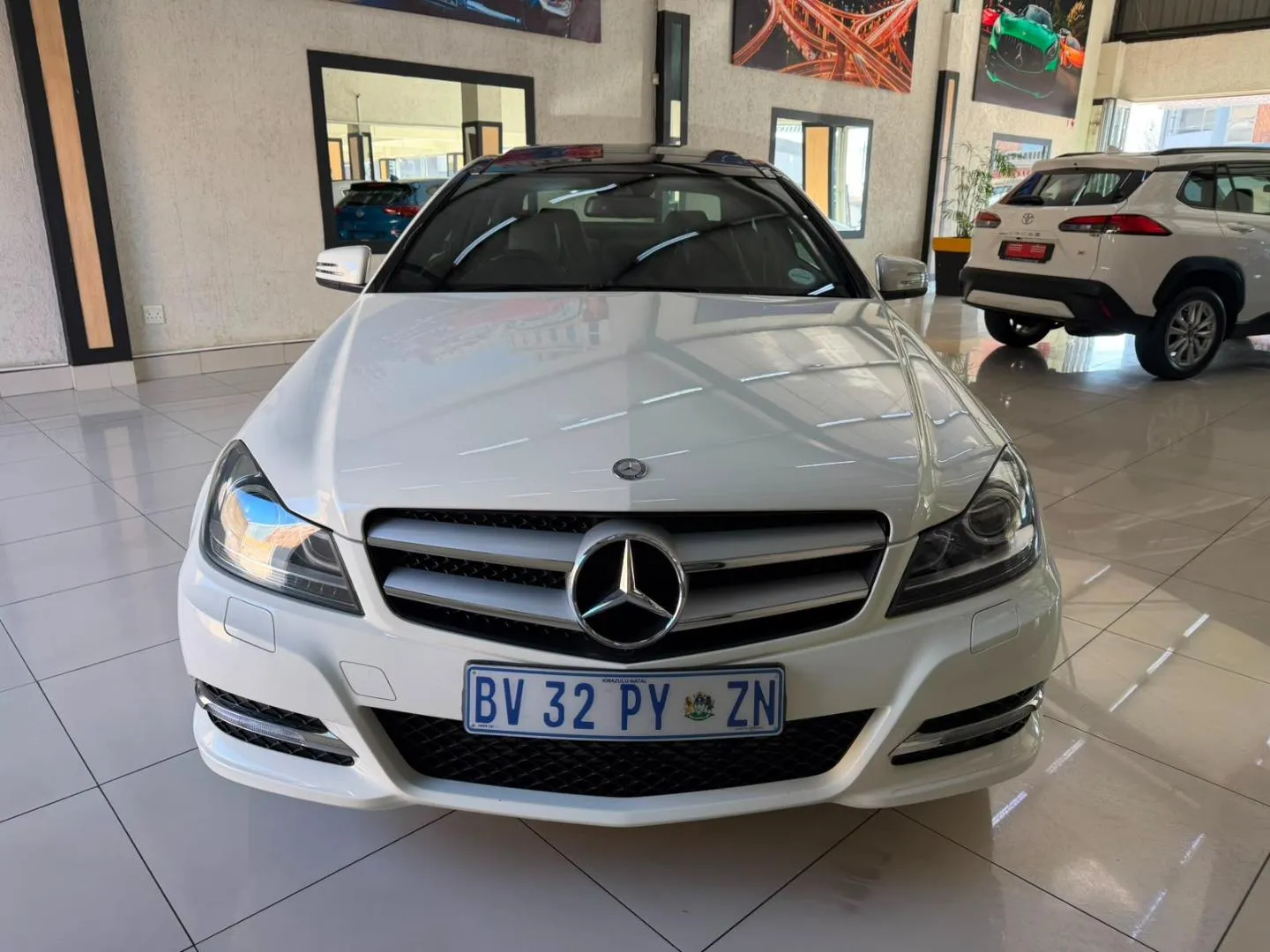 2012 Mercedes-Benz C-Class C250 Coupe, photo 5 of 7
