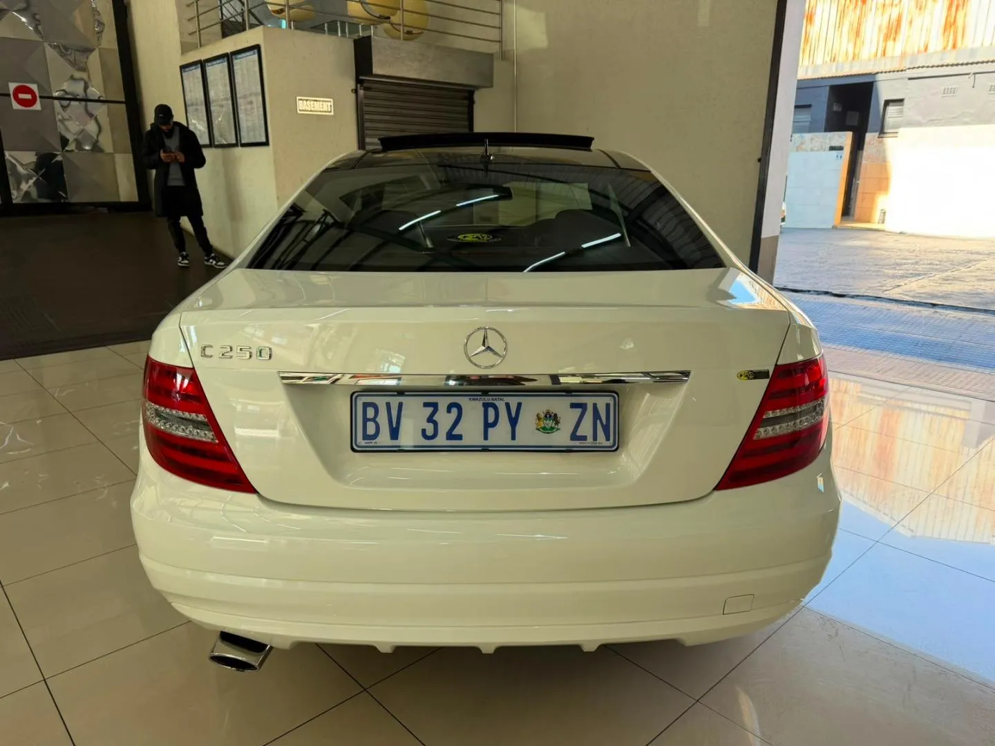 2012 Mercedes-Benz C-Class C250 Coupe, photo 8 of 12