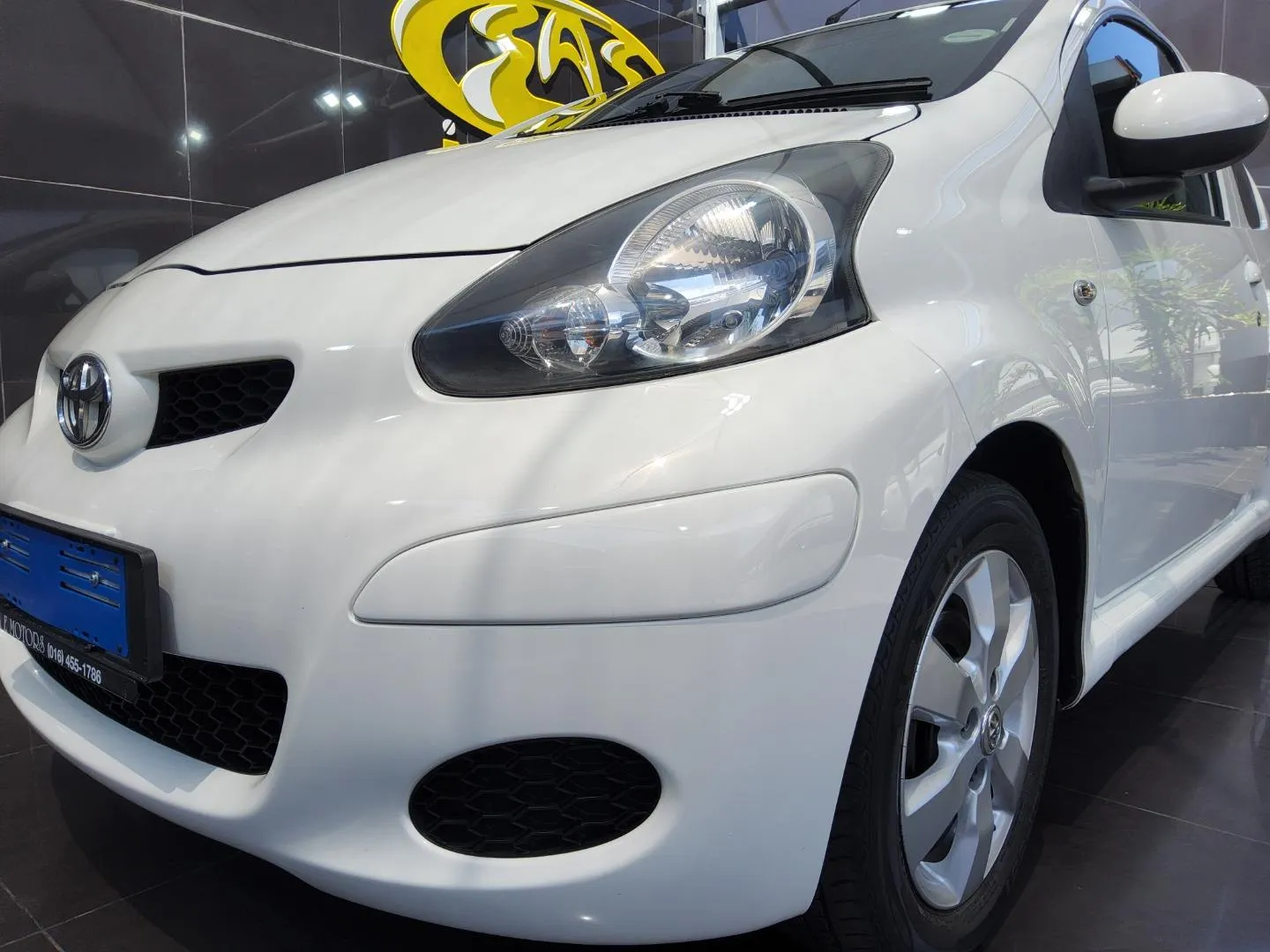 2012 Toyota Aygo 3-Door 1.0 Wild, photo 4 of 8