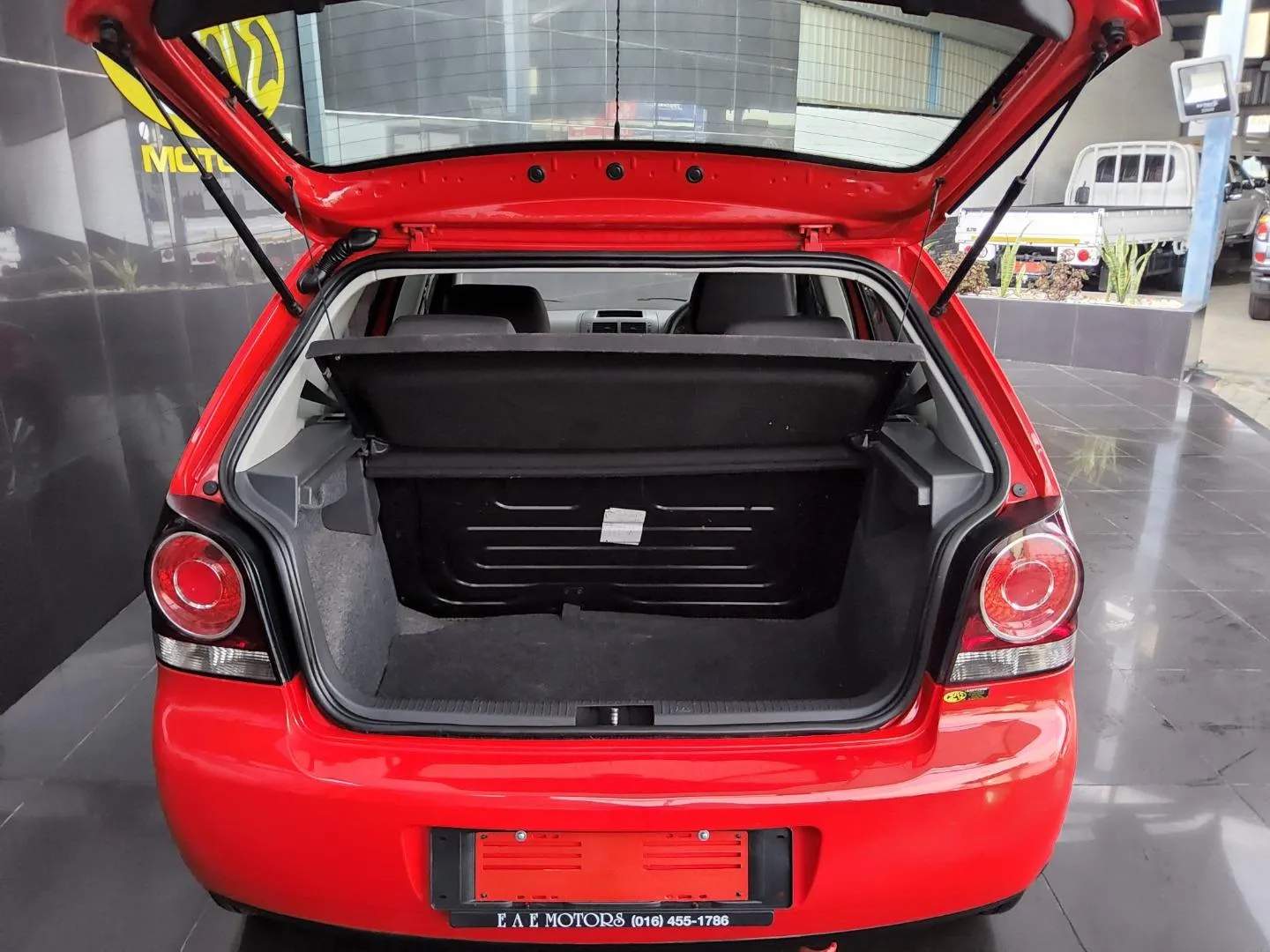 2012 Volkswagen Polo Vivo 5-Door 1.4, photo 5 of 8