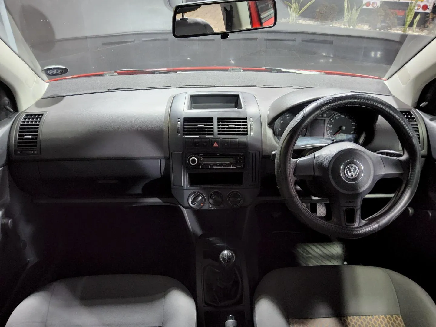 2012 Volkswagen Polo Vivo 5-Door 1.4, photo 7 of 8