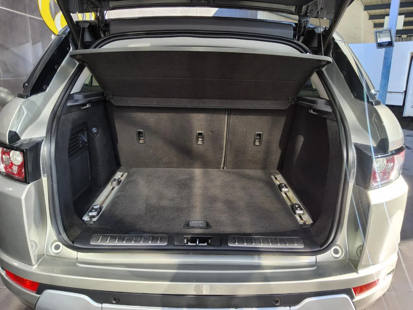 2013 Land Rover Range Rover Evoque Coupe SD4 Dynamic, photo 6 of 8