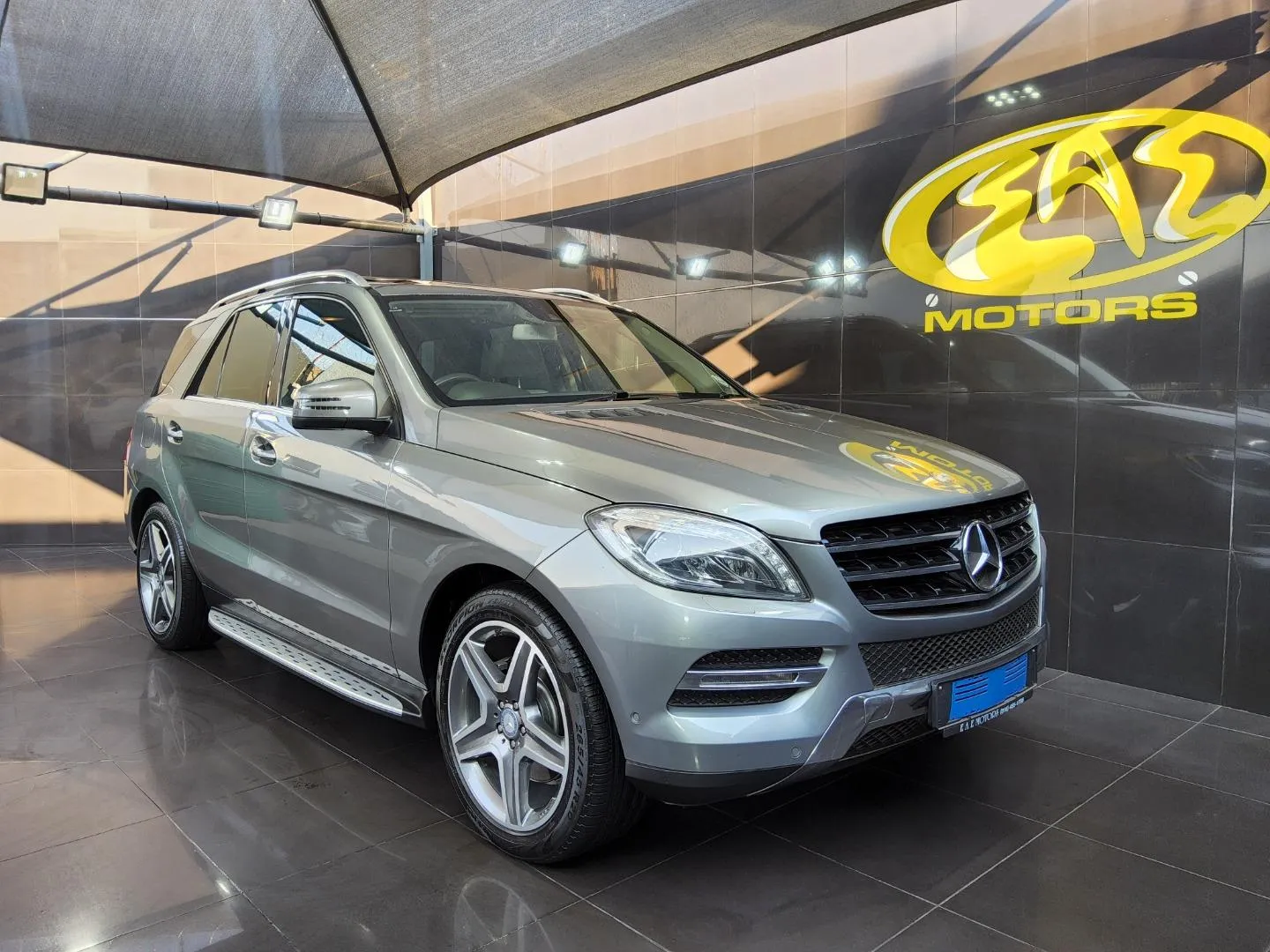 2013 Mercedes-Benz ML ML350, photo 1 of 3