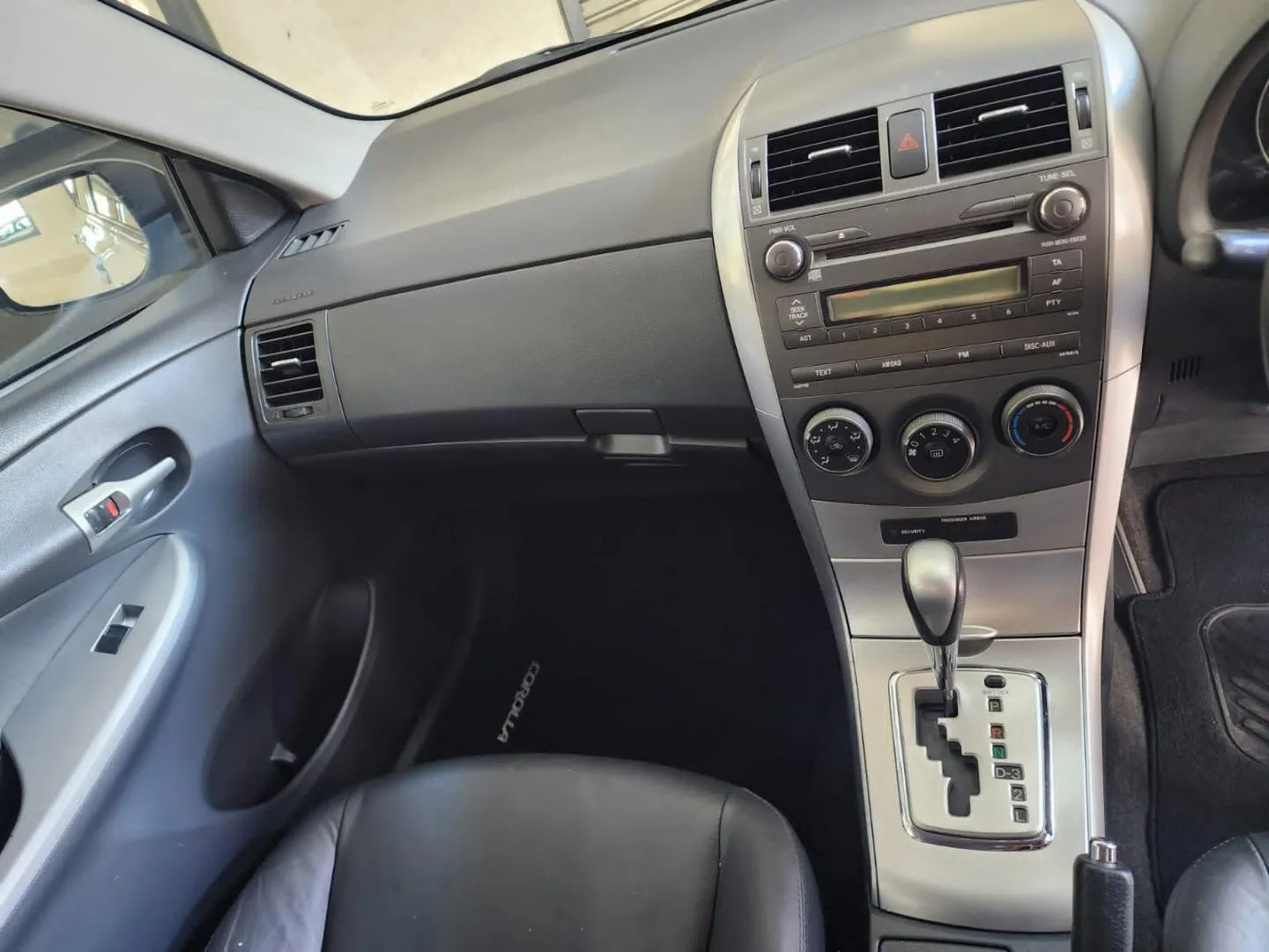 2013 Toyota Corolla 1.6 Advanced Auto, photo 12 of 15
