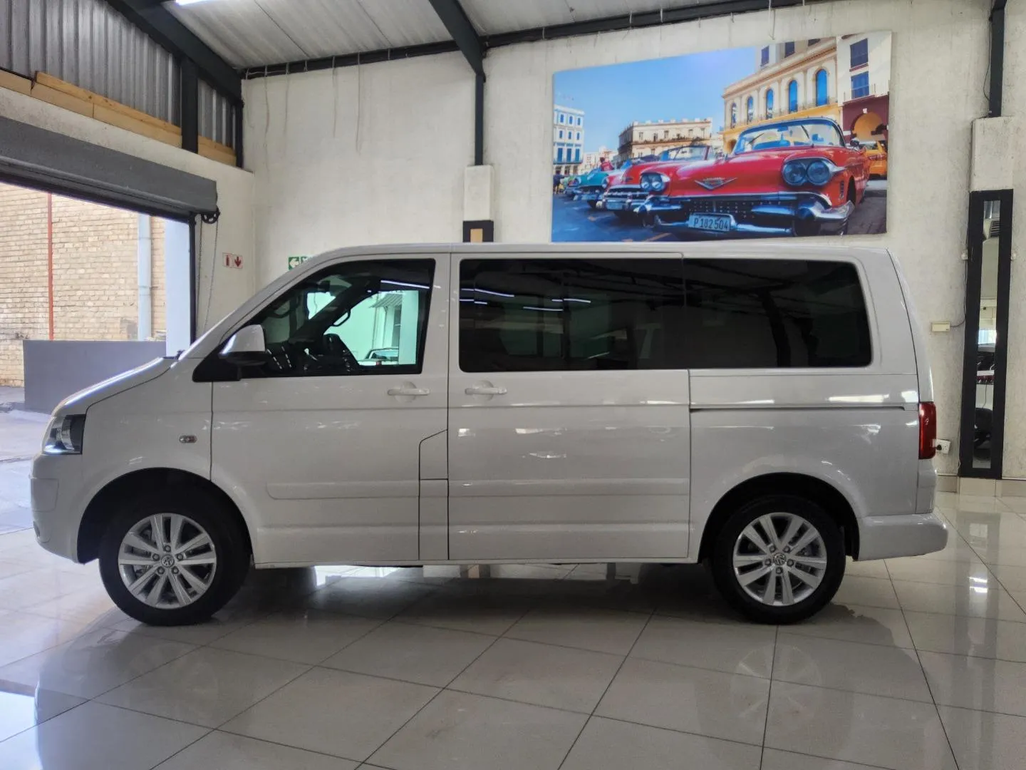 2013 Volkswagen Caravelle 2.0BiTDI Auto, photo 4 of 7