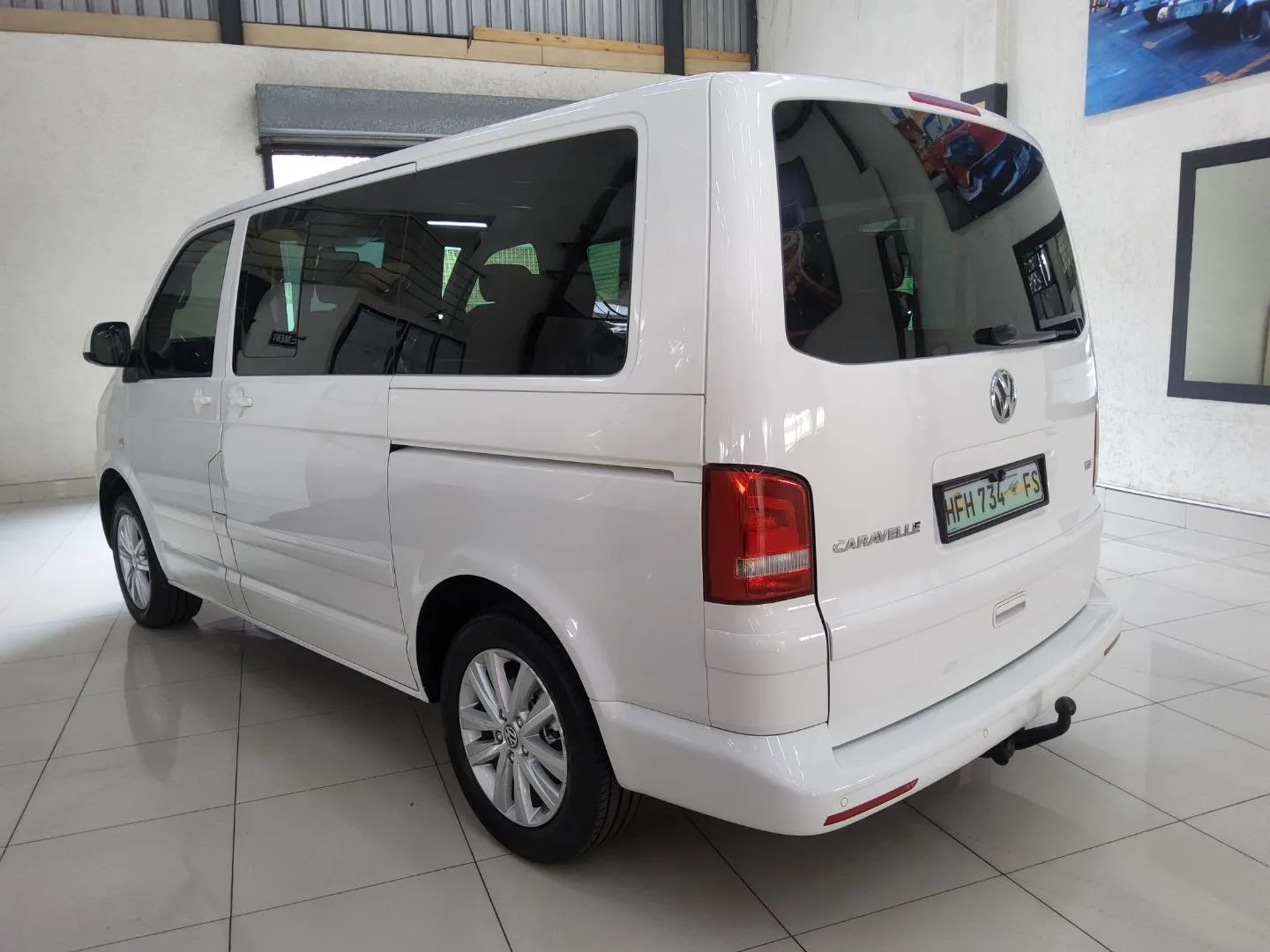 2013 Volkswagen Caravelle 2.0BiTDI Auto, photo 6 of 7