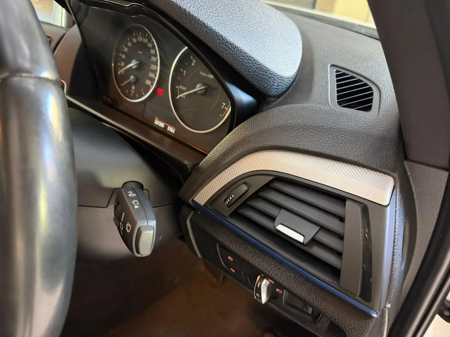 2014 BMW 1 Series 118i 5-Door M Sport Auto, photo 10 of 18