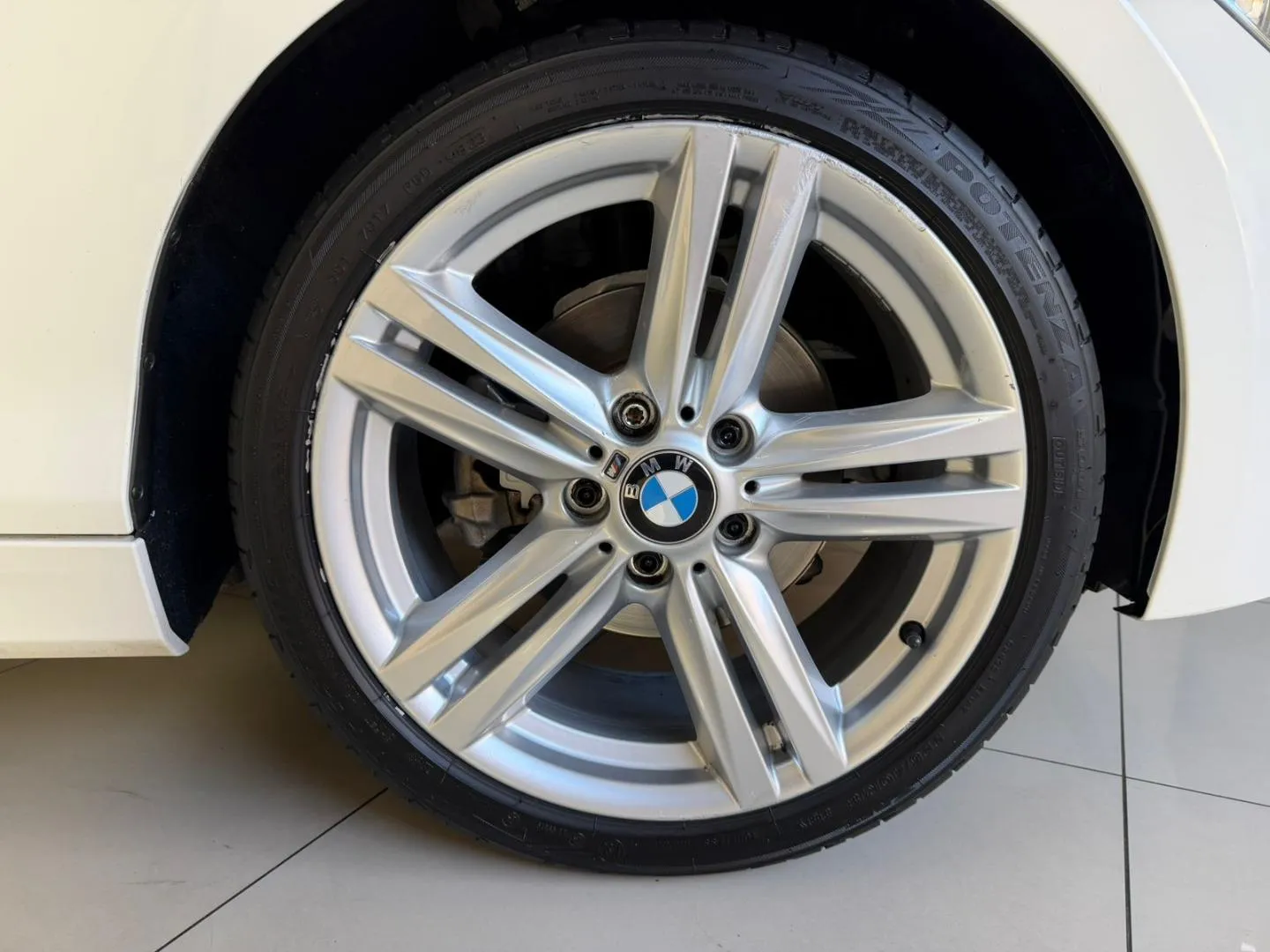 2014 BMW 1 Series 118i 5-Door M Sport Auto, photo 17 of 18