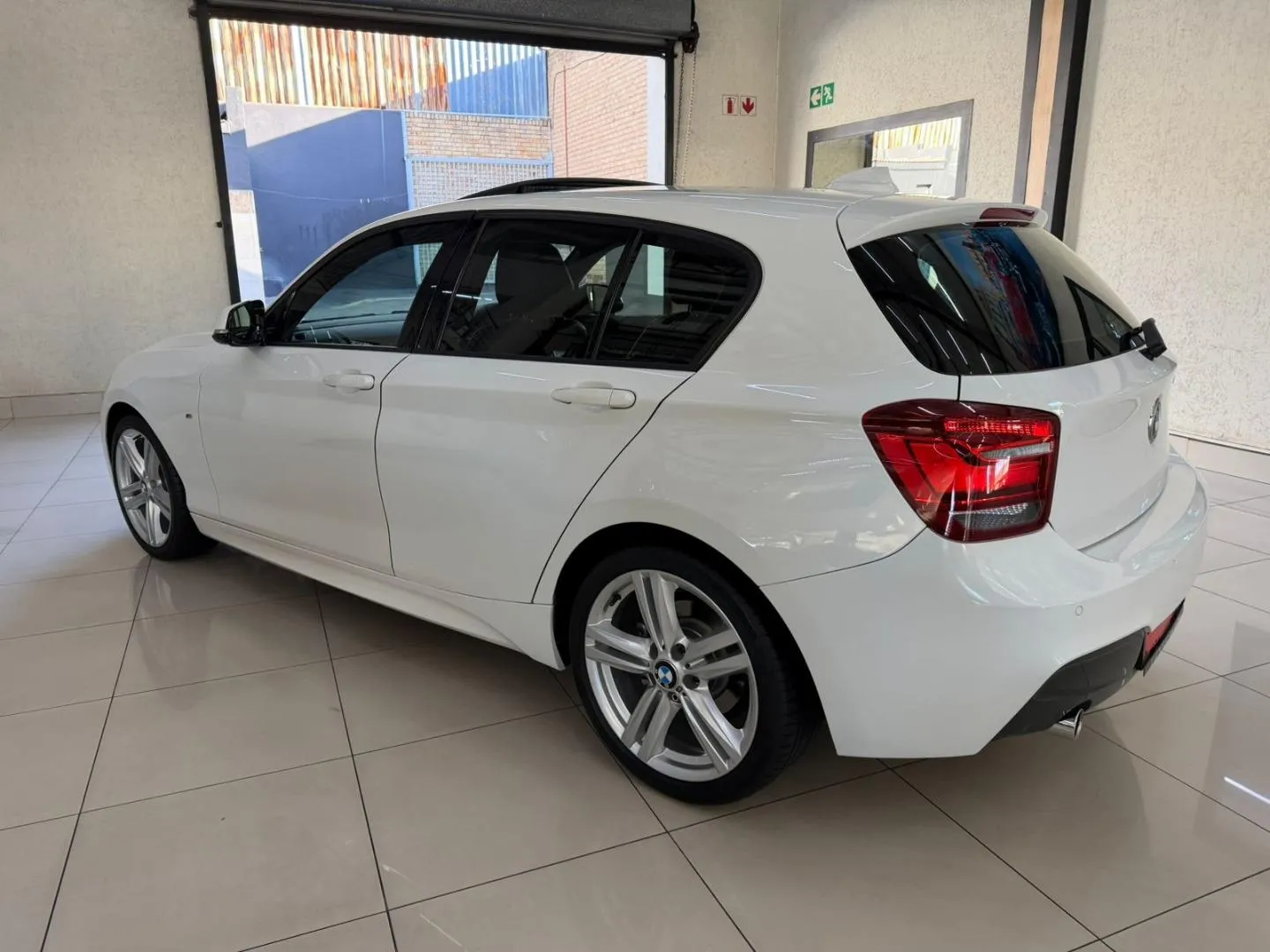 2014 BMW 1 Series 118i 5-Door M Sport Auto, photo 6 of 18