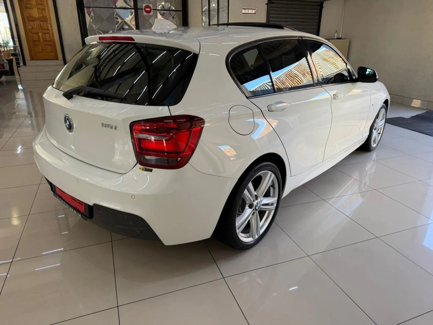 2014 BMW 1 Series 118i 5-Door M Sport Auto, photo 7 of 18