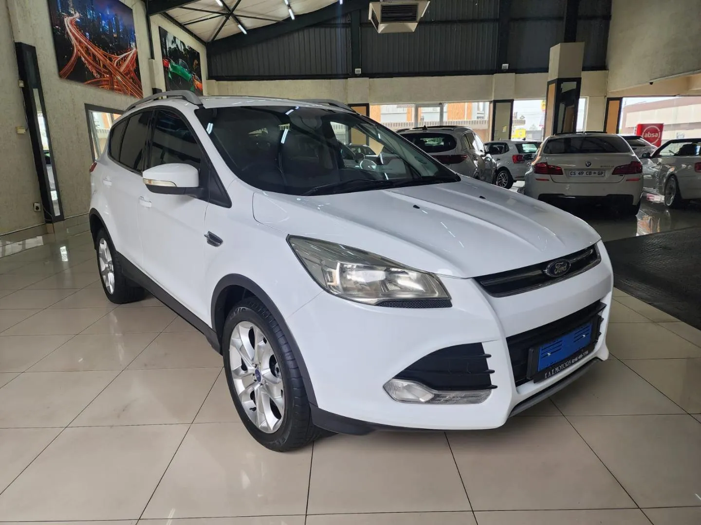 2014 Ford Kuga 2.0TDCi AWD Trend, photo 1 of 12