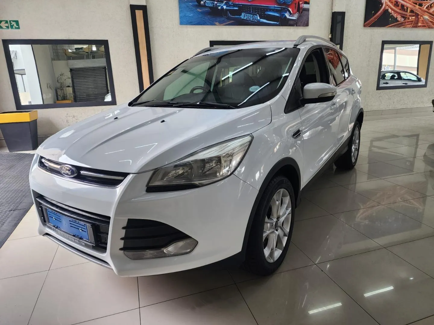 2014 Ford Kuga 2.0TDCi AWD Trend, photo 2 of 12