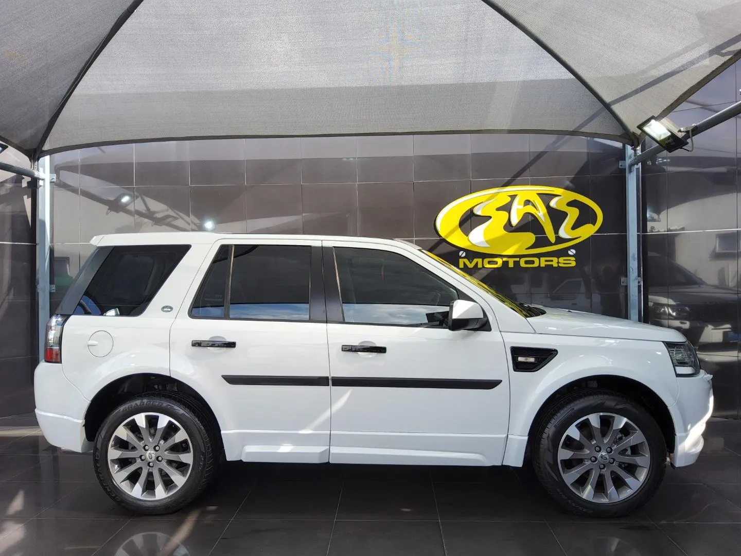 2014 Land Rover Freelander 2 Si4 Dynamic, photo 2 of 8