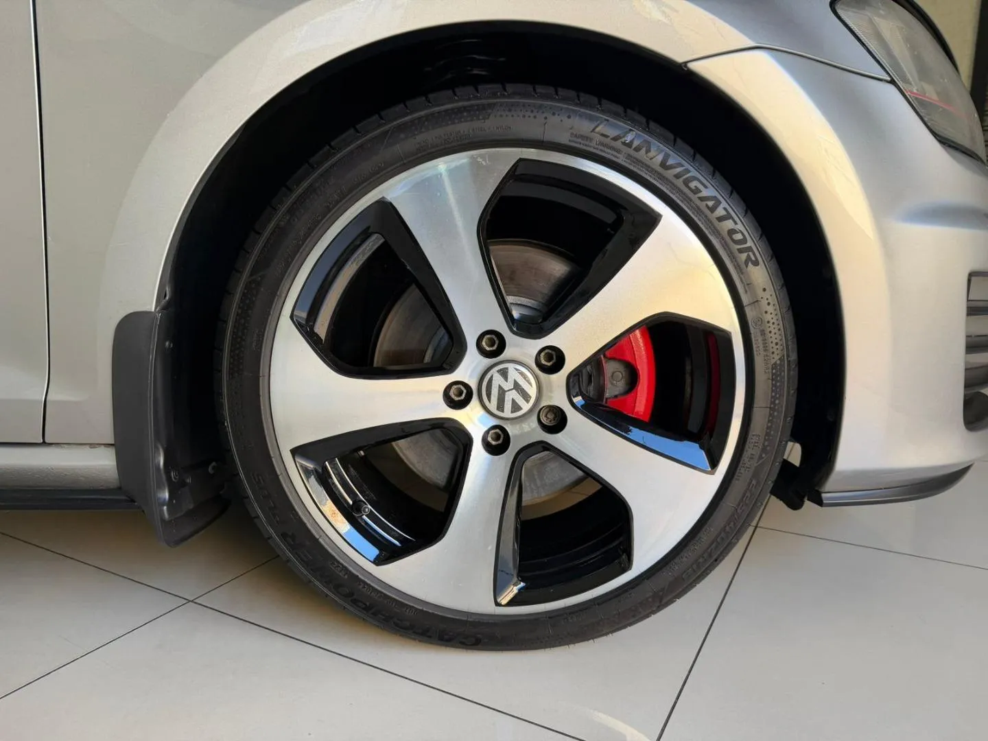 2014 Volkswagen Golf GTI Auto, photo 16 of 17