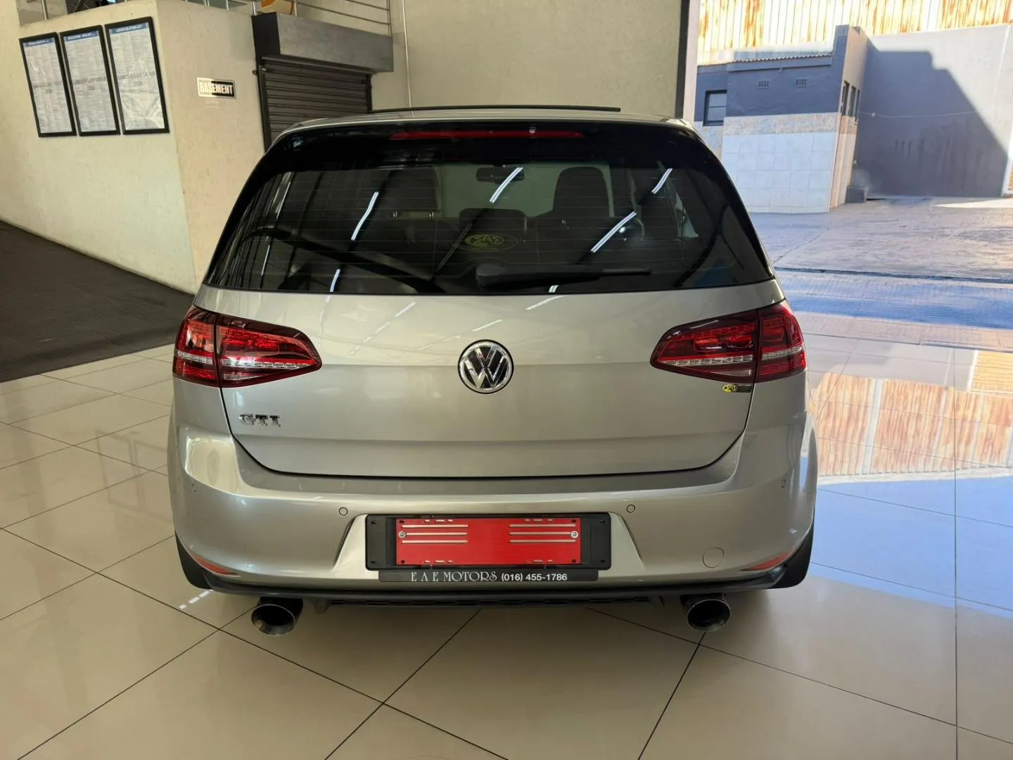 2014 Volkswagen Golf GTI Auto, photo 8 of 17