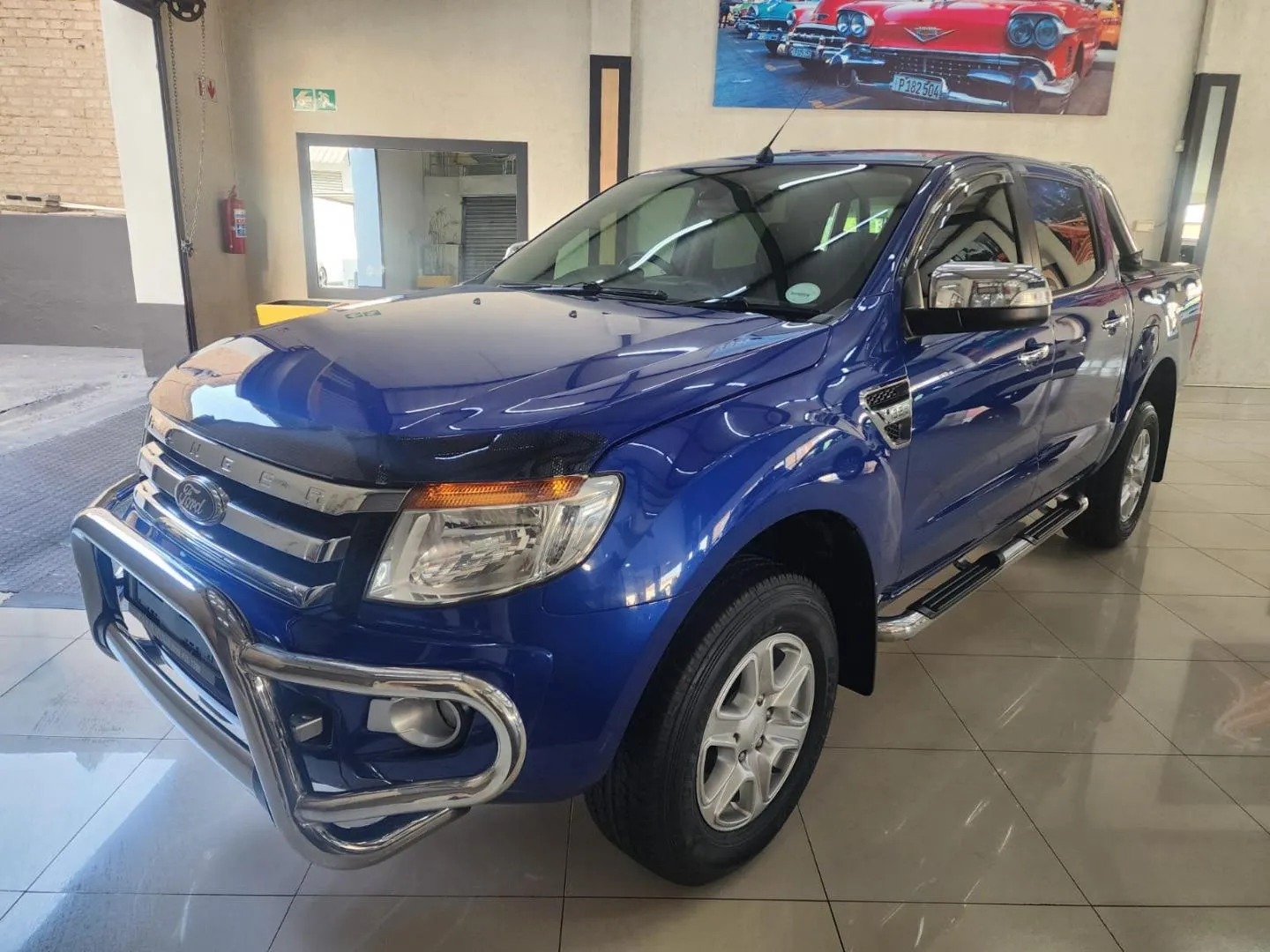 2015 Ford Ranger 3.2TDCi Double Cab Hi-Rider XLT Auto, photo 2 of 12