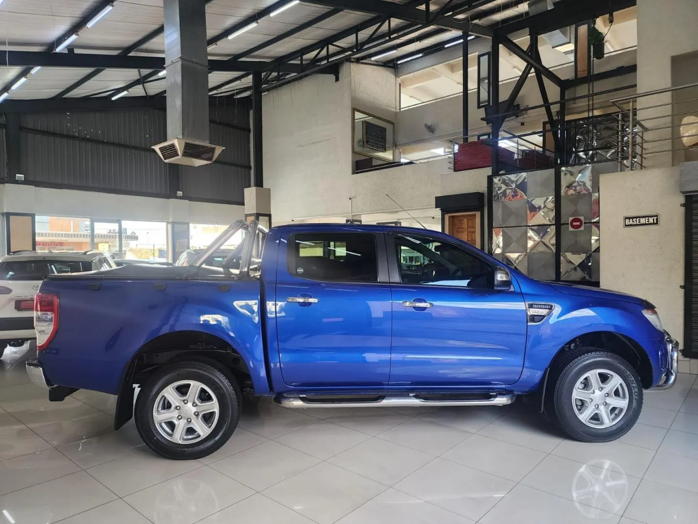 2015 Ford Ranger 3.2TDCi Double Cab Hi-Rider XLT Auto, photo 3 of 12