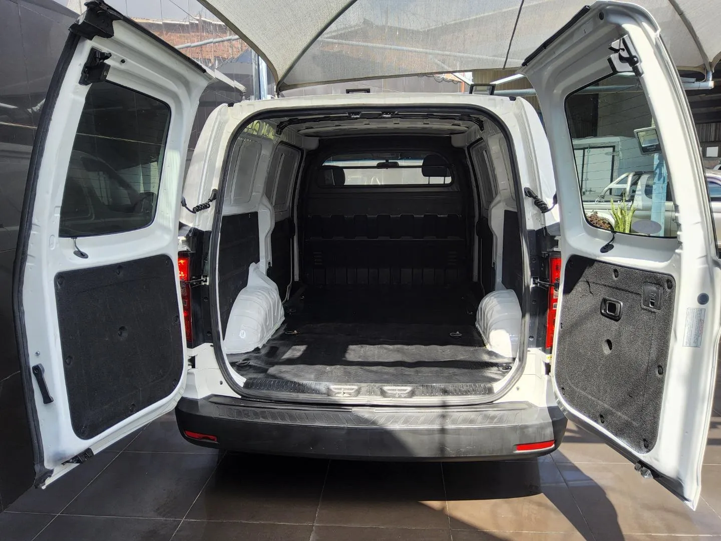 2015 Hyundai H-1 2.5CRDi Panel Van Auto, photo 7 of 8