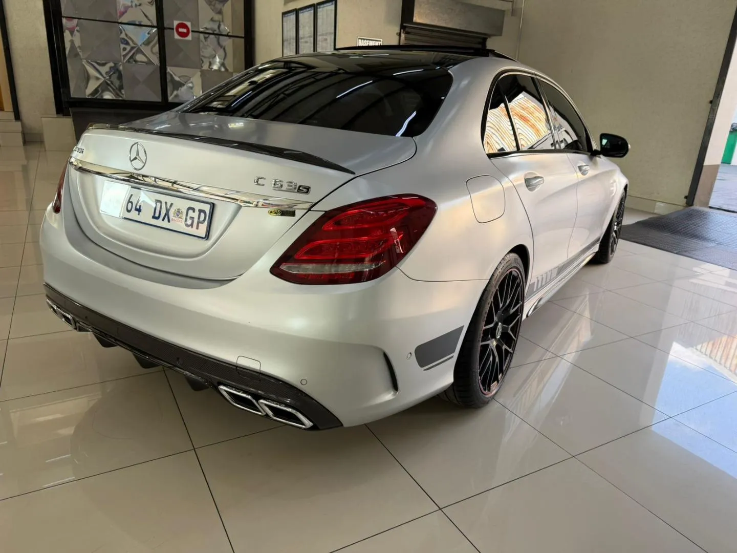 2015 Mercedes-AMG C-Class C63 S Edition 1, photo 8 of 10