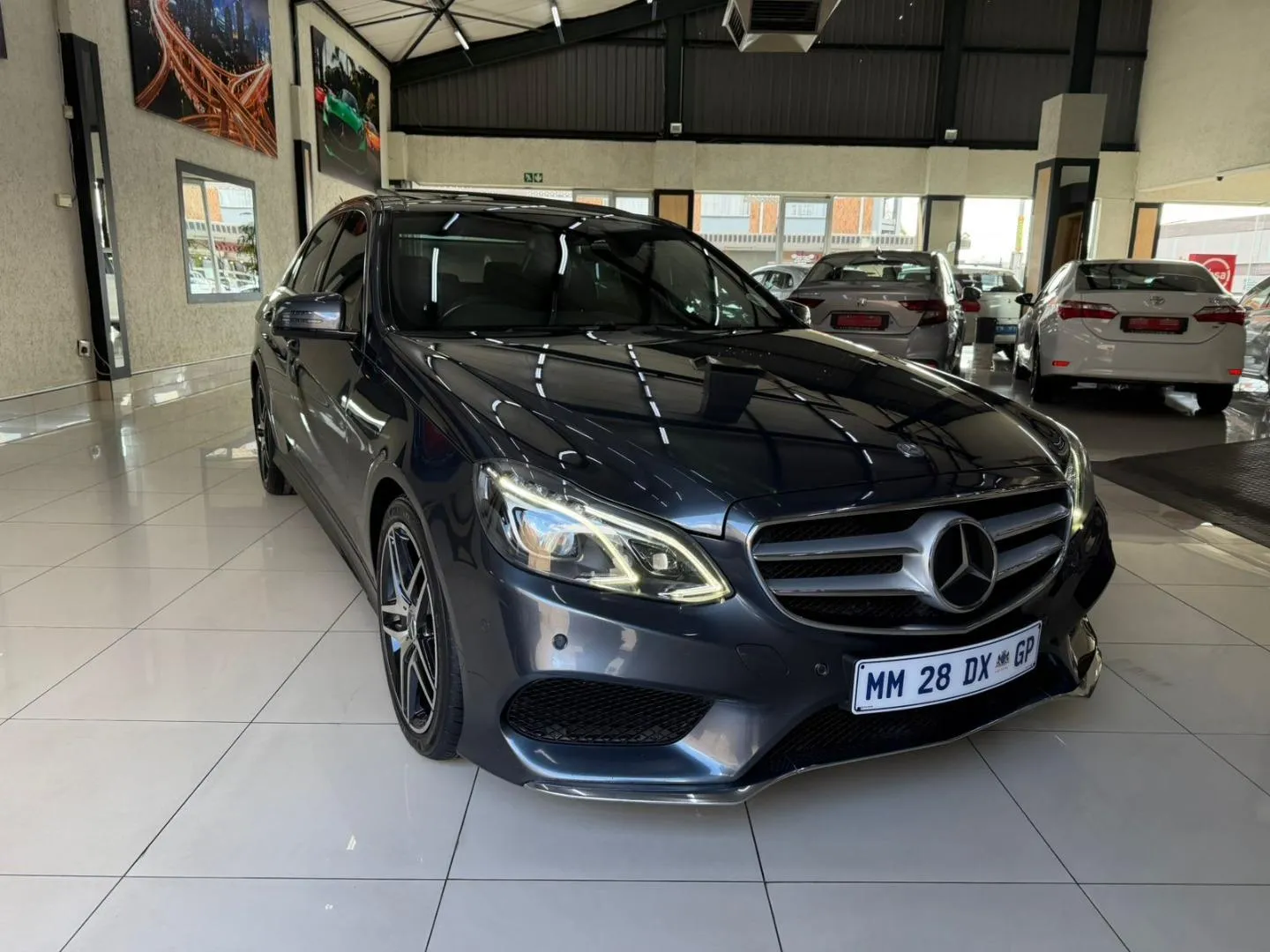 2015 Mercedes-Benz E-Class E250CDI Avantgarde, photo 1 of 12